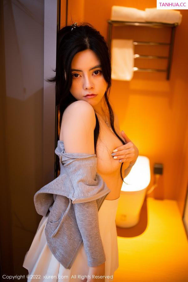 白甜  [XiuRen]高清写真图 2022.11.30 No.5929 白甜 美腿丰腴第45张图片
